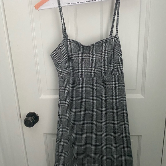 Plaid dress from revolve - Picture 5 of 7